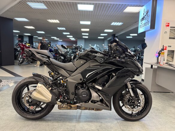2018 Kawasaki Z 1000SX, чёрный, 1046900 рублей