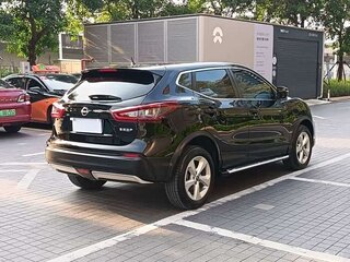 2023 Nissan Qashqai II Рестайлинг, чёрный, 1670000 рублей, вид 4