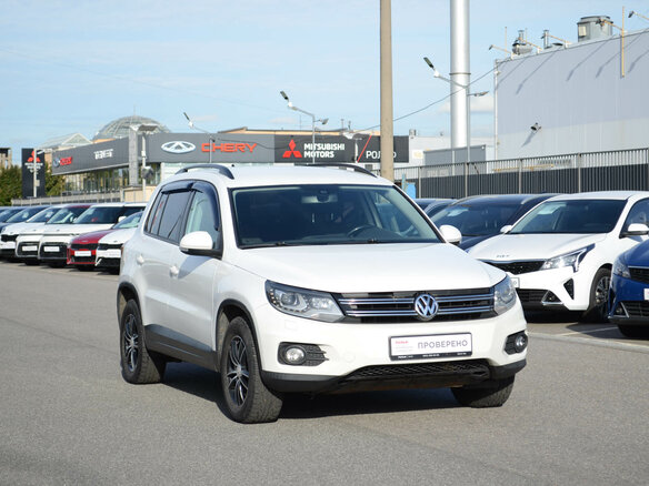 2012 Volkswagen Tiguan I Рестайлинг, белый, 1240000 рублей - вид 2