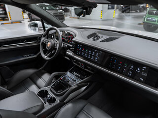 2026 Porsche Cayenne III Рестайлинг, серый, 17690000 рублей, вид 3