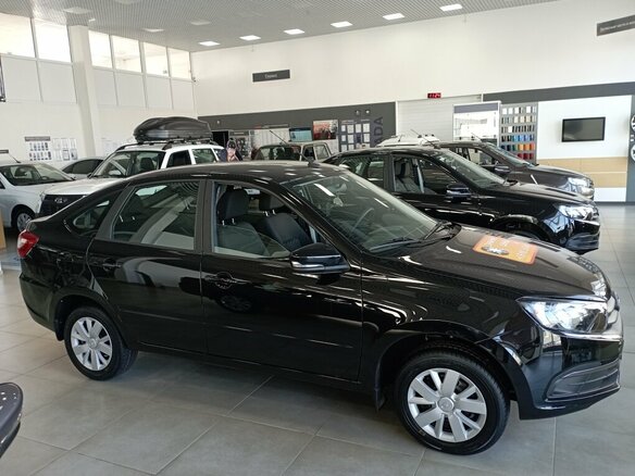 2026 Lada (ВАЗ) Granta I Рестайлинг, чёрный - вид 3