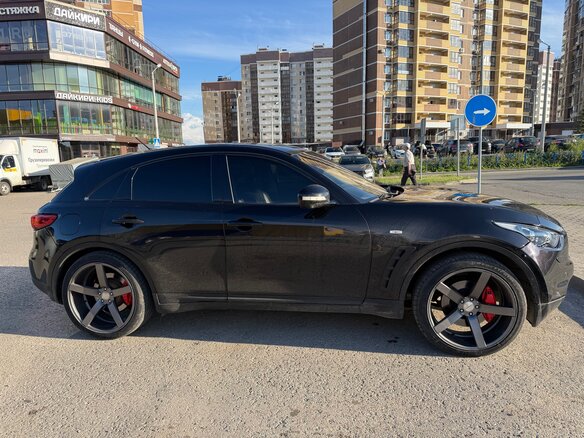 2012 Infiniti FX37 II (S51) Рестайлинг, чёрный, 1700000 рублей - вид 2