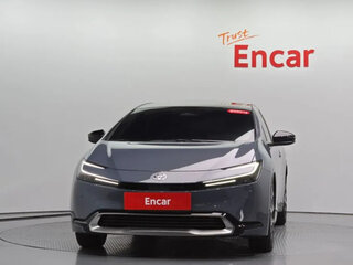 2023 Toyota Prius PHV V (XW60), серый, 3133000 рублей, вид 2