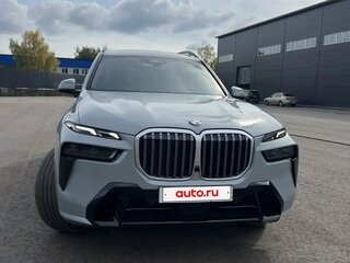 2025 BMW X7 40i I (G07) Рестайлинг, серый, 10900000 рублей, вид 2