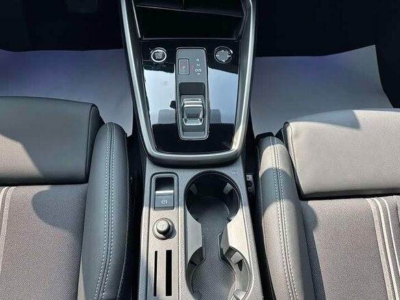 2022 Audi A3 Sportback 35 TFSI IV (8Y), серебристый, 1980000 рублей - вид 14