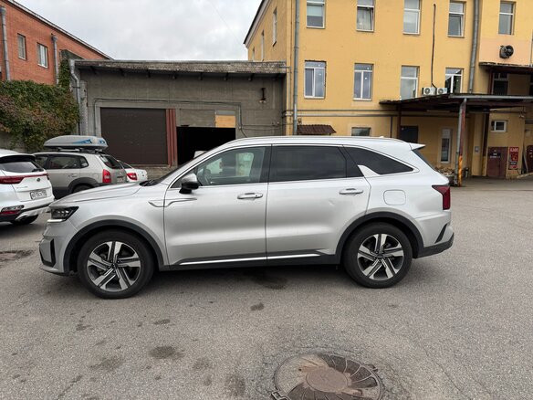 2022 Kia Sorento IV, серебристый, 3500000 рублей - вид 6