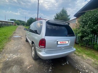 2000 Dodge Caravan III, серебристый, 247000 рублей, вид 3