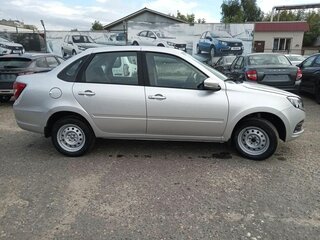 2026 Lada (ВАЗ) Granta I Рестайлинг, серебристый, 1088000 рублей, вид 3
