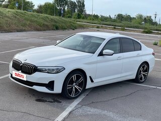 2020 BMW 5 серии 520i VII (G30/G31/G38) Рестайлинг, белый, 4100000 рублей, вид 1