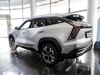 2026 Geely Atlas II, серебристый, 3449990 рублей, вид 4