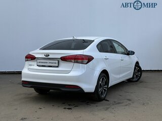 2018 Kia Cerato III Рестайлинг (Classic), белый, 1590000 рублей, вид 5