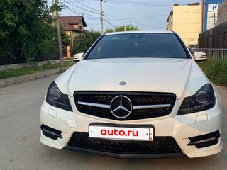 2011 Mercedes-Benz C-Класс 180 BlueEFFICIENCY III (W204) Рестайлинг, белый, 1480000 рублей, вид 1