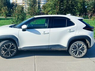 2020 Toyota Yaris Cross I, белый, 1900000 рублей, вид 2