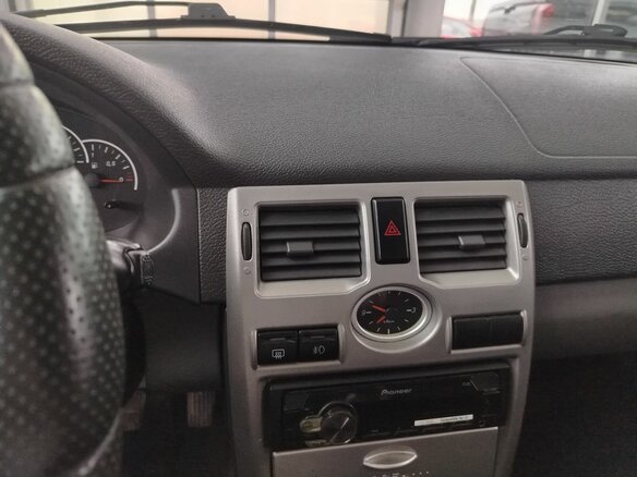 2011 Lada (ВАЗ) Priora I, серый, 219000 рублей - вид 15