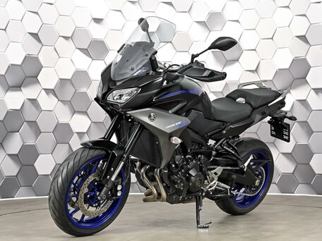 2021 Yamaha MT-09 Tracer (FJ-09), чёрный, 999000 рублей, вид 2