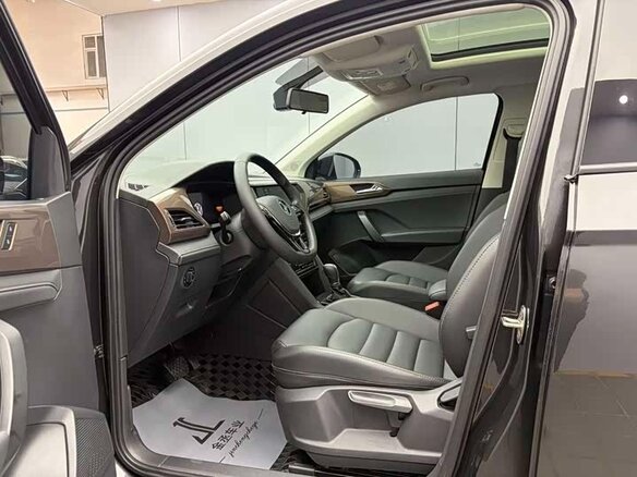 2023 Volkswagen Tharu I, чёрный, 1478111 рублей - вид 12