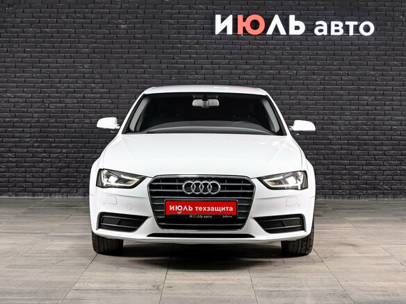 2012 Audi A4 IV (B8) Рестайлинг, белый - вид 2
