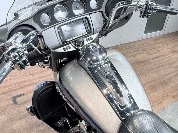 2016 Harley-Davidson CVO Limited, синий, 1799000 рублей - вид 35