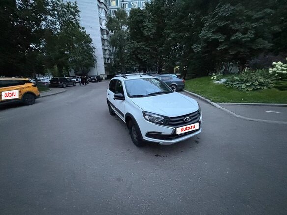 2025 Lada (ВАЗ) Granta Cross Euro-2 I Рестайлинг, белый, 817000 рублей - вид 2