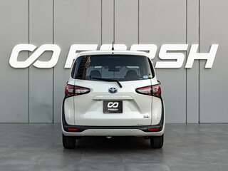 2019 Toyota Sienta II Рестайлинг, белый, 1690000 рублей, вид 4