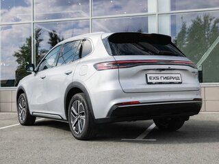 2026 Geely EX5 Гибрид EM-R, серебристый, 3791691 рублей, вид 2
