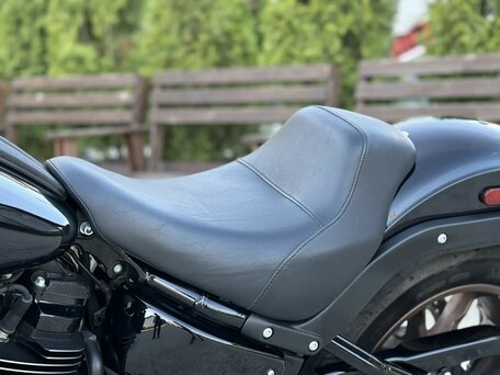2022 Harley-Davidson Low Rider, чёрный, 1540000 рублей, вид 3