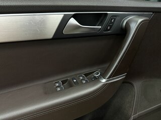 2011 Volkswagen Passat B7, серый, 989777 рублей, вид 5