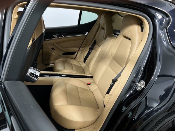 2016 Porsche Panamera 4 I Рестайлинг, чёрный, 3849900 рублей - вид 8