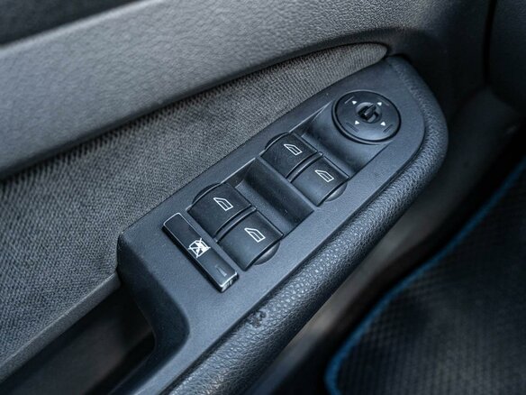 2006 Ford Focus II, чёрный - вид 13