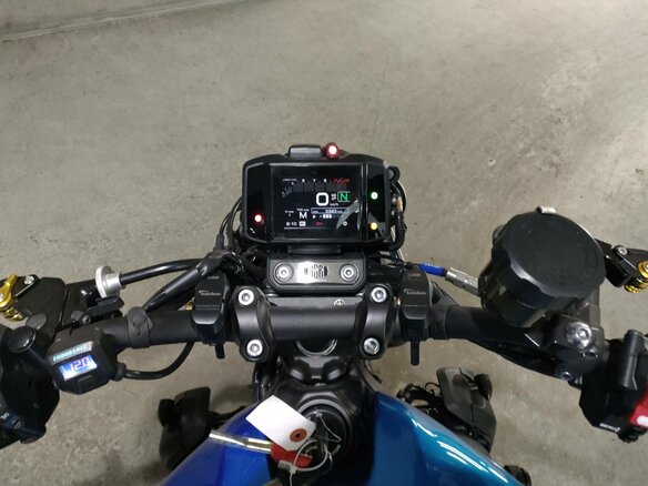 2022 Yamaha XSR900, синий, 1045000 рублей - вид 12