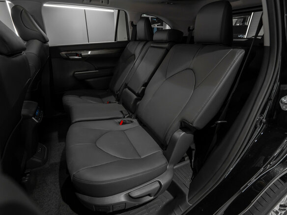 2026 Toyota Highlander IV (XU70), чёрный, 5600000 рублей - вид 13