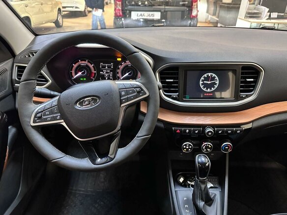 2026 Lada (ВАЗ) Vesta SW Cross I Рестайлинг (NG), серый - вид 7