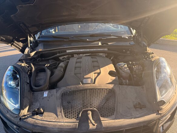 2017 Porsche Macan S Diesel I, чёрный, 3100000 рублей - вид 11