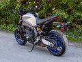 2022 Yamaha MT-09 (FZ-09), серебристый, 1075000 рублей - вид 2