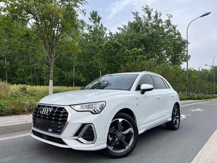 Открыть фотографии: Audi Q3 II (F3)
