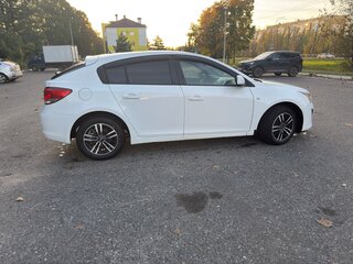 2013 Chevrolet Cruze I Рестайлинг, белый, 750000 рублей, вид 4