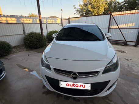 2013 Opel Astra J Рестайлинг, белый, 880000 рублей, вид 4