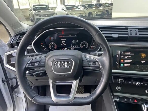 2022 Audi Q3 35 TFSI II (F3), белый, 2175333 рублей - вид 3