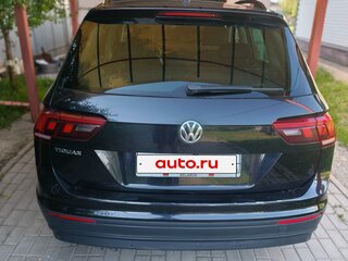 2017 Volkswagen Tiguan II, чёрный, 1980000 рублей, вид 2