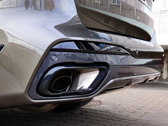 2025 BMW X7 40d I (G07) Рестайлинг, зелёный, 15800000 рублей - вид 11