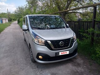 2018 Nissan NV300, серебристый, 2100000 рублей, вид 1