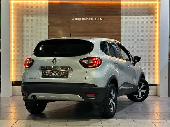 2018 Renault Kaptur I, серебристый, 1490000 рублей - вид 3