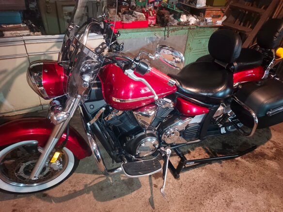 2009 Yamaha XVS1300, красный, 630000 рублей