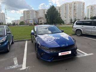 2021 Kia K5 III, синий, 2710000 рублей, вид 2