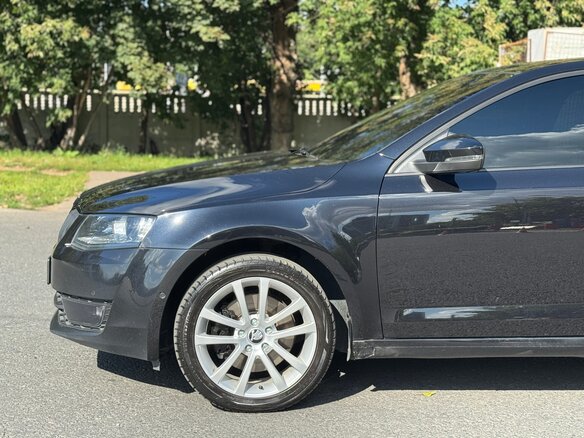 2014 Skoda Octavia III (A7), чёрный, 1470000 рублей - вид 7