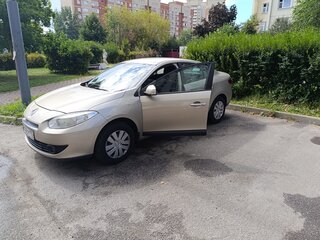 2011 Renault Fluence I, бежевый, 700000 рублей, вид 1