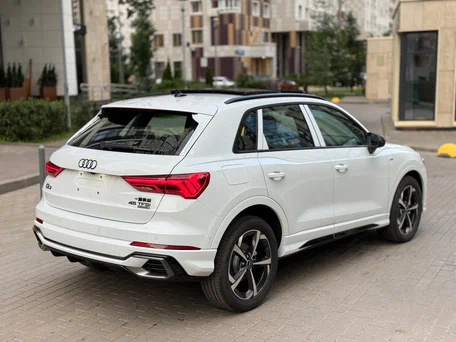 2026 Audi Q3 45 TFSI II (F3), белый, 4490000 рублей, вид 5