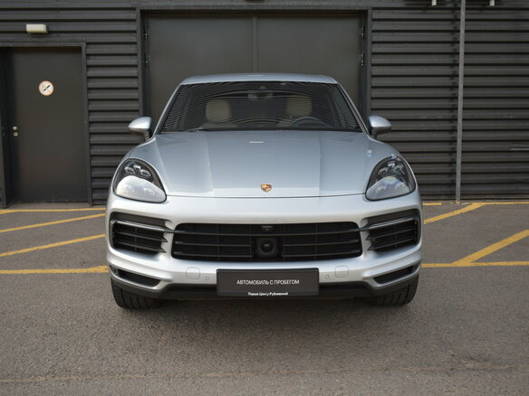 2021 Porsche Cayenne E-Hybrid III, серебристый, 6390000 рублей - вид 1
