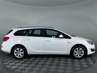 2013 Opel Astra J Рестайлинг, белый, 863000 рублей, вид 4
