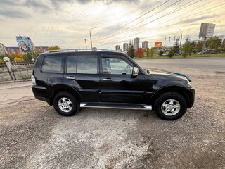 2008 Mitsubishi Pajero IV, чёрный, 1650000 рублей, вид 3